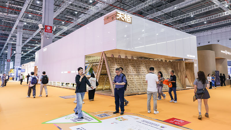反內(nèi)卷式競(jìng)爭(zhēng) 倡高質(zhì)量發(fā)展｜天格攜高端地板加高端設(shè)計(jì)領(lǐng)秀2025上海地材展